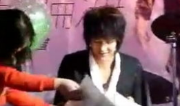 吃瓜爆料某男明星视频,吃瓜群众热议不断